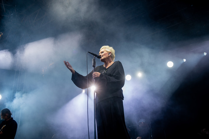 2023-06-11 - Eva Dahlgren från Rosendal Garden Party, Stockholm