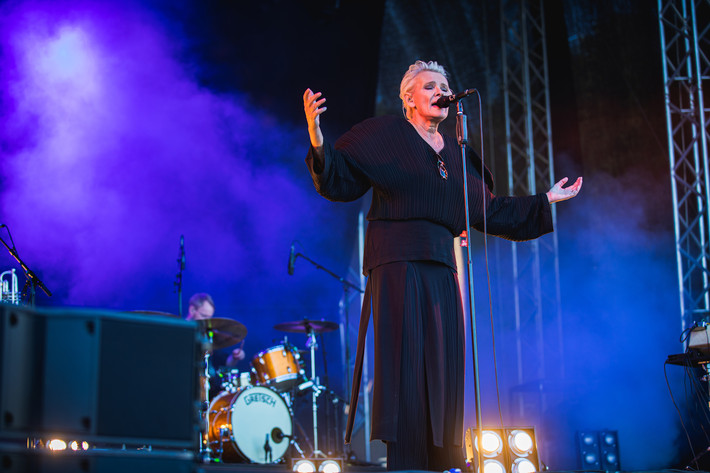 2023-06-11 - Eva Dahlgren från Rosendal Garden Party, Stockholm