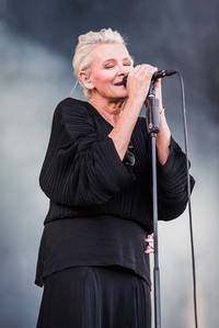 2023-06-11 - Eva Dahlgren från Rosendal Garden Party, Stockholm