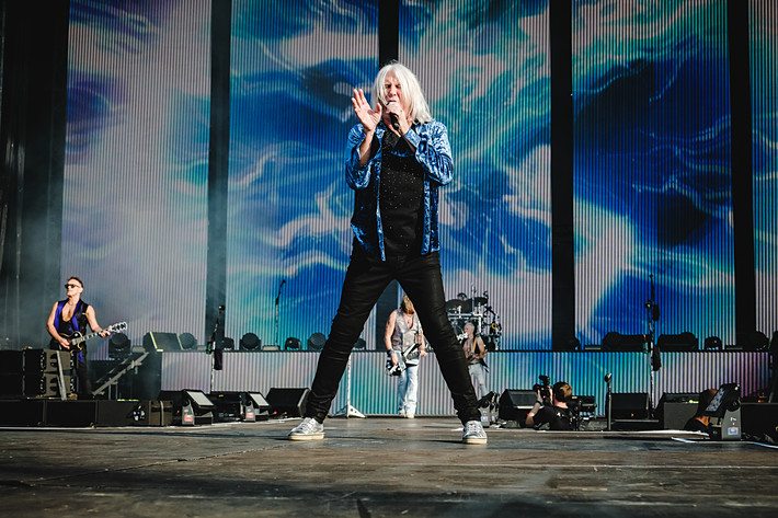2023-06-27 - Def Leppard från Stockhorn Arena, Thun