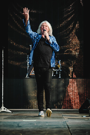 2023-06-27 - Def Leppard från Stockhorn Arena, Thun