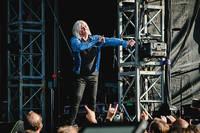 2023-06-27 - Def Leppard från Stockhorn Arena, Thun