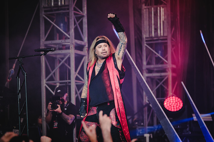 2023-06-27 - Mötley Crüe från Stockhorn Arena, Thun