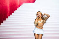 2023-06-29 - Sabrina Carpenter från Lollapalooza, Stockholm