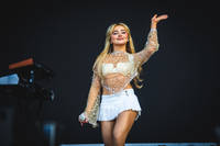 2023-06-29 - Sabrina Carpenter från Lollapalooza, Stockholm