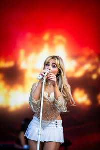 2023-06-29 - Sabrina Carpenter från Lollapalooza, Stockholm