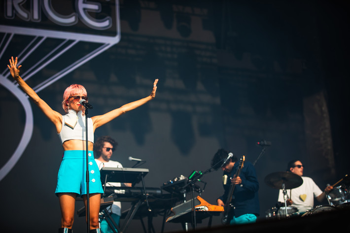 2023-06-29 - L'Impératrice från Lollapalooza, Stockholm