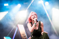 2023-06-29 - Baby Queen från Lollapalooza, Stockholm