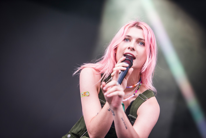2023-06-29 - Baby Queen från Lollapalooza, Stockholm