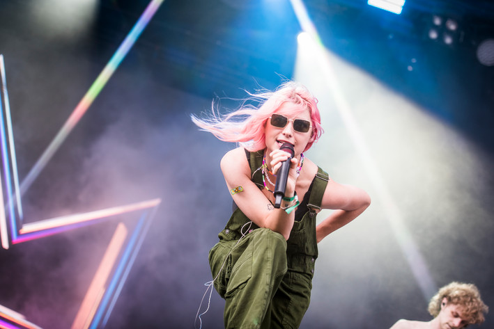 2023-06-29 - Baby Queen från Lollapalooza, Stockholm