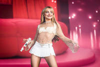 2023-06-29 - Sabrina Carpenter från Lollapalooza, Stockholm