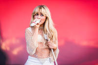 2023-06-29 - Sabrina Carpenter från Lollapalooza, Stockholm