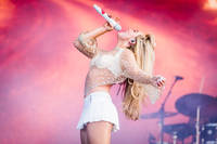 2023-06-29 - Sabrina Carpenter från Lollapalooza, Stockholm