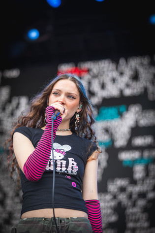 2023-06-30 - Holly Humberstone från Lollapalooza, Stockholm
