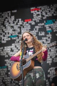 2023-06-30 - Holly Humberstone från Lollapalooza, Stockholm