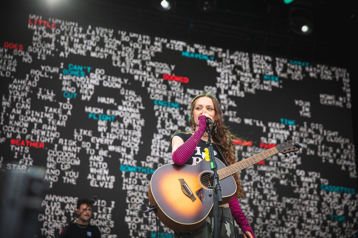 2023-06-30 - Holly Humberstone från Lollapalooza, Stockholm
