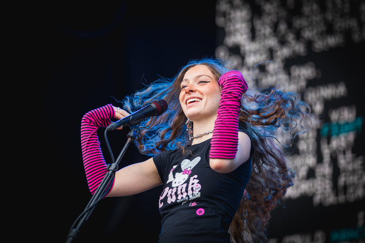 2023-06-30 - Holly Humberstone från Lollapalooza, Stockholm