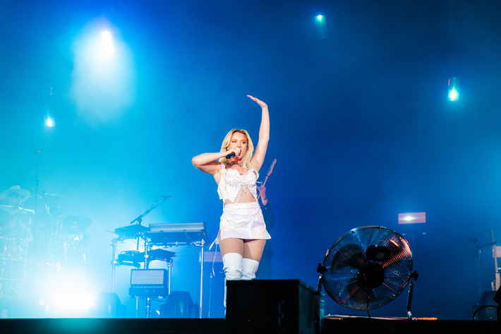 2023-06-30 - Zara Larsson från Lollapalooza, Stockholm