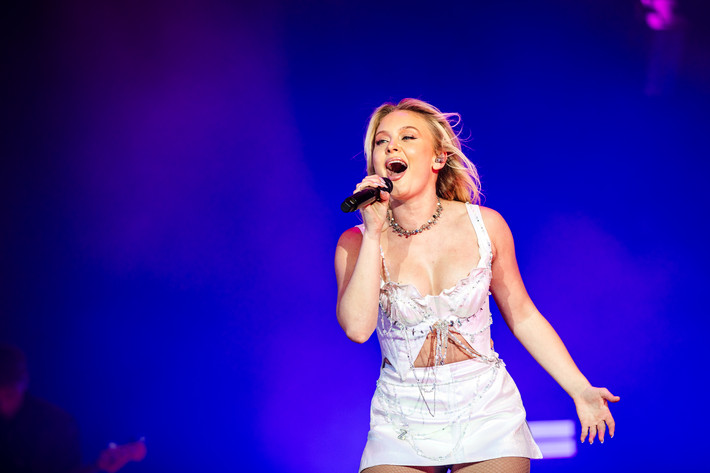 2023-06-30 - Zara Larsson från Lollapalooza, Stockholm