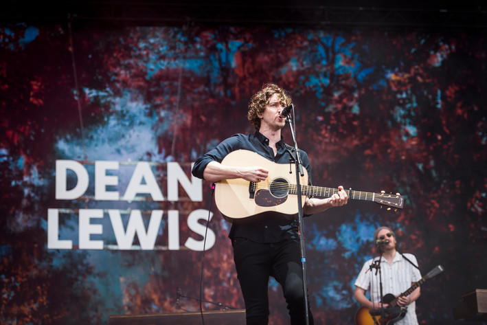 2023-06-30 - Dean Lewis från Lollapalooza, Stockholm