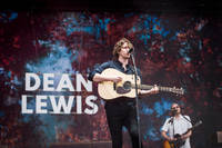 2023-06-30 - Dean Lewis från Lollapalooza, Stockholm