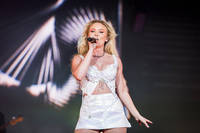2023-06-30 - Zara Larsson från Lollapalooza, Stockholm