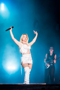 2023-06-30 - Zara Larsson från Lollapalooza, Stockholm