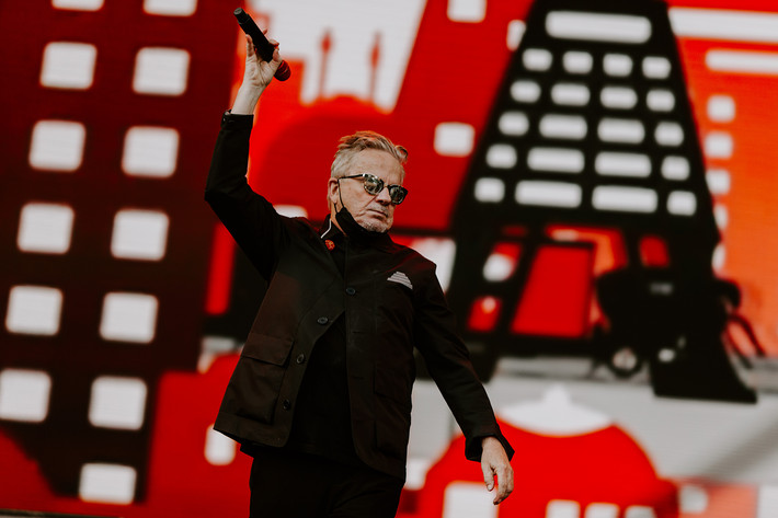 2023-08-10 - Devo från Way Out West, Göteborg