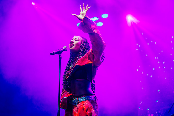 2023-08-10 - Ayra Starr från Way Out West, Göteborg