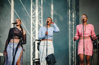 2023-08-10 - Seinabo Sey från Way Out West, Göteborg