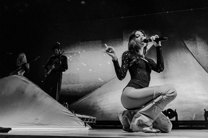 2023-08-10 - Caroline Polachek från Way Out West, Göteborg