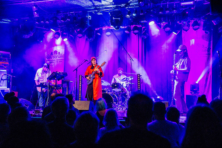 2023-08-10 - Rozi Plain från Way Out West, Göteborg