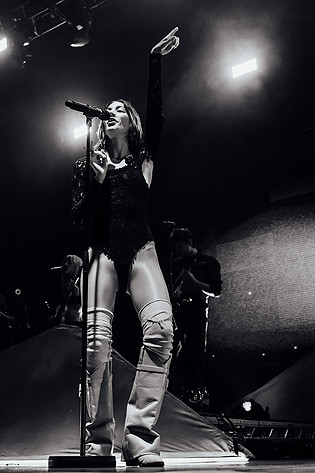 2023-08-10 - Caroline Polachek från Way Out West, Göteborg