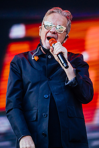 2023-08-10 - Devo från Way Out West, Göteborg