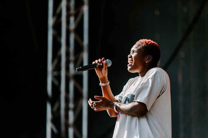 2023-08-11 - Arlo Parks från Way Out West, Göteborg