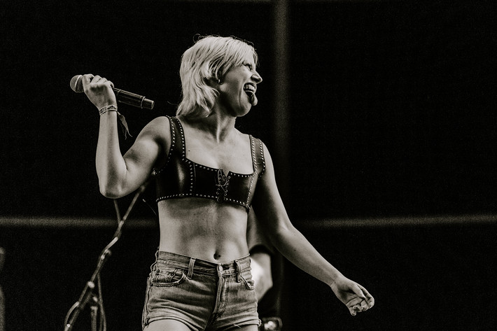 2023-08-11 - Amyl and The Sniffers från Way Out West, Göteborg