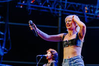 2023-08-11 - Amyl and The Sniffers från Way Out West, Göteborg