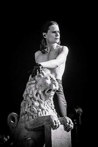 2023-08-11 - Christine and the Queens från Way Out West, Göteborg