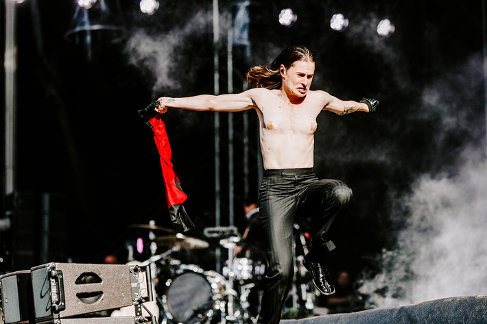 2023-08-11 - Christine and the Queens från Way Out West, Göteborg