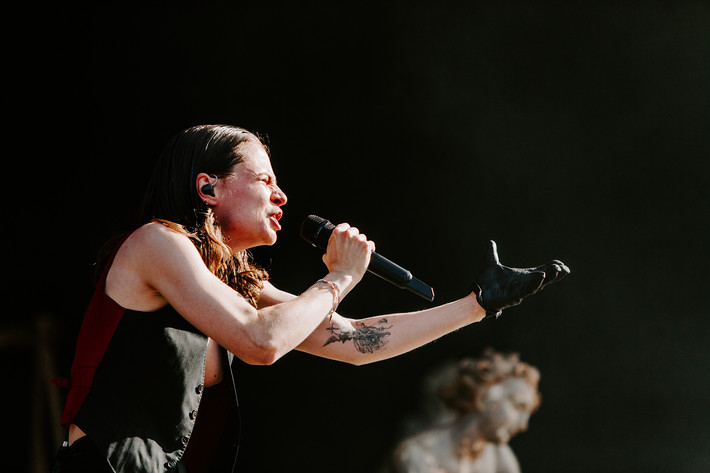 2023-08-11 - Christine and the Queens från Way Out West, Göteborg