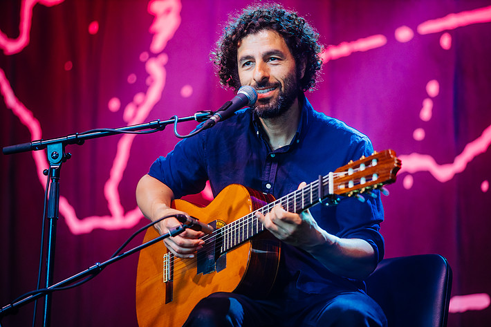 2023-08-12 - José González från Way Out West, Göteborg