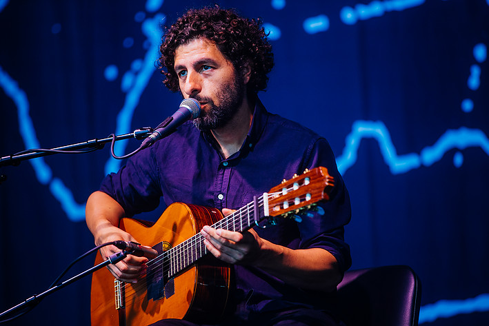 2023-08-12 - José González från Way Out West, Göteborg