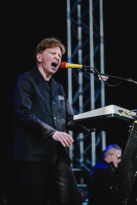 2023-08-10 - Devo från Way Out West, Göteborg