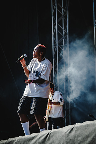 2023-08-11 - Arlo Parks från Way Out West, Göteborg