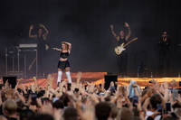 2023-09-08 - Zara Larsson från Bonfire Festival, Linköping