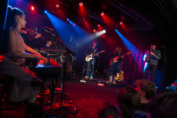 2023-10-17 - Black Country, New Road från Debaser Strand, Stockholm