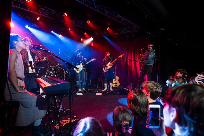 2023-10-17 - Black Country, New Road från Debaser Strand, Stockholm