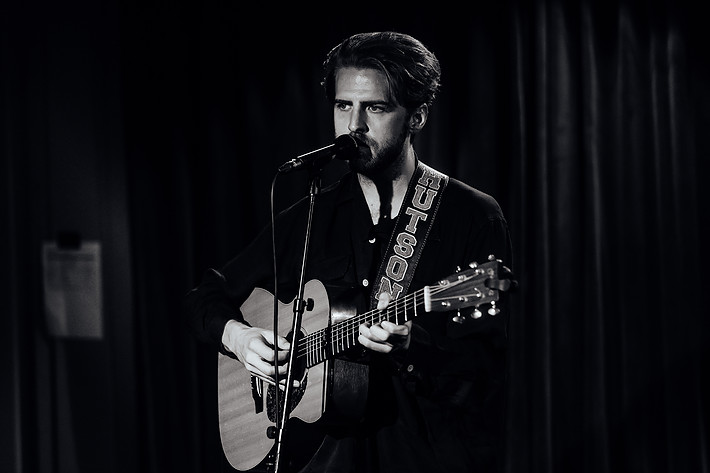 2023-08-11 - Christian Lee Hutson från Way Out West, Göteborg
