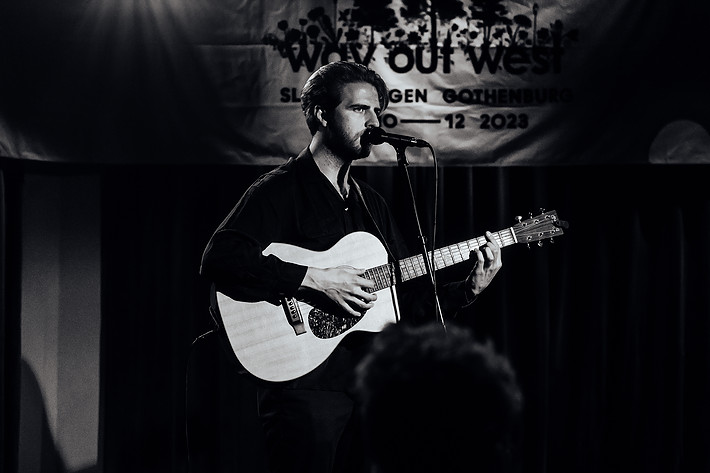 2023-08-11 - Christian Lee Hutson från Way Out West, Göteborg