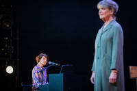 2024-05-10 - Iiris Viljanen och Stina Ekblad från Dramaten, Stockholm
